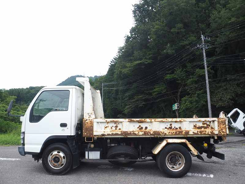 エルフ新明和ローダーダンプワイドロング積載3.75t160馬力|中古トラックの販売・買取・査定のアイナビ