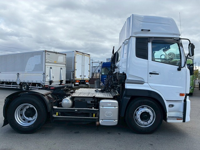 ハイルーフ後輪エアサスB尺エスコットⅤATセミオートマ|中古トラックの販売・買取・査定のアイナビ