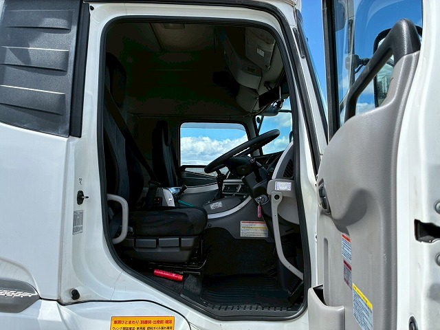 ハイルーフ後輪エアサスB尺エスコットⅤATセミオートマ|中古トラックの販売・買取・査定のアイナビ