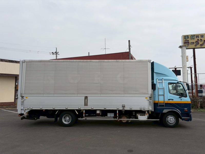 ワイド6200後輪エアサス跳上ゲート2.1トン積載ベッド付|中古トラックの販売・買取・査定のアイナビ