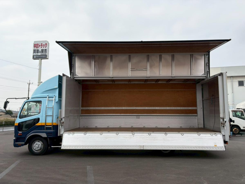 ワイド6200後輪エアサス跳上ゲート2.1トン積載ベッド付|中古トラックの販売・買取・査定のアイナビ