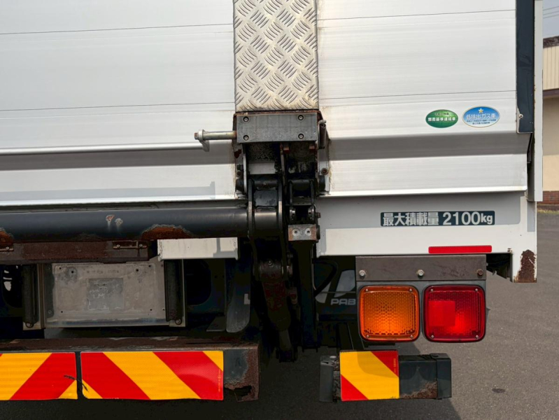 ワイド6200後輪エアサス跳上ゲート2.1トン積載ベッド付|中古トラックの販売・買取・査定のアイナビ