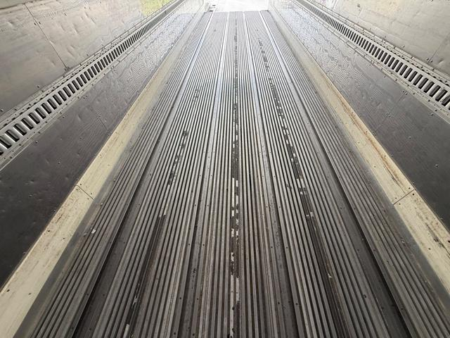 UDトラックス クオン|中古トラックの販売・買取・査定のアイナビ