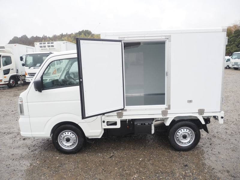 スズキ 冷凍バン|中古トラックの販売・買取・査定のアイナビ