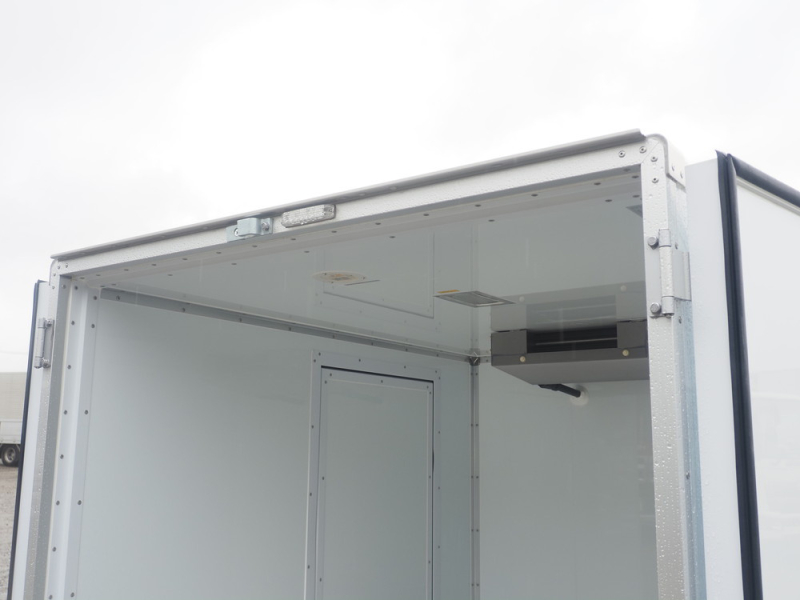 スズキ 冷凍バン|中古トラックの販売・買取・査定のアイナビ