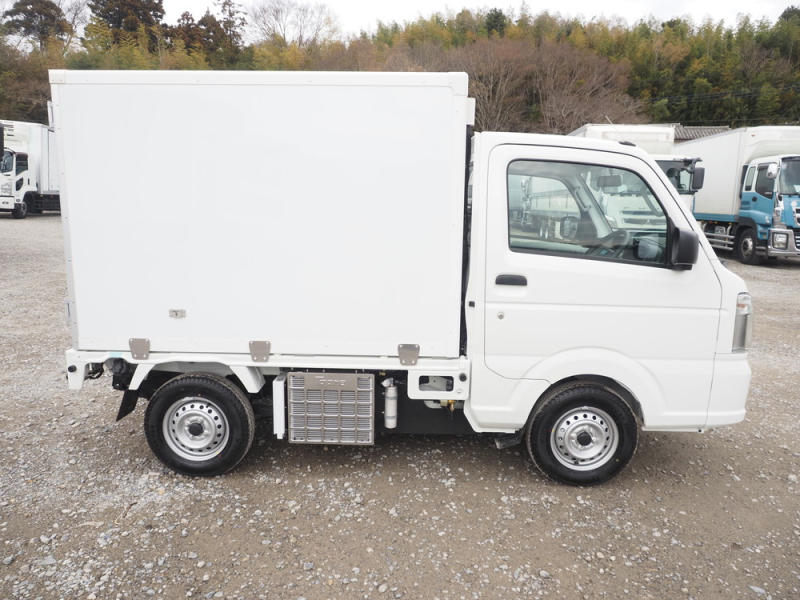 スズキ 冷凍バン|中古トラックの販売・買取・査定のアイナビ
