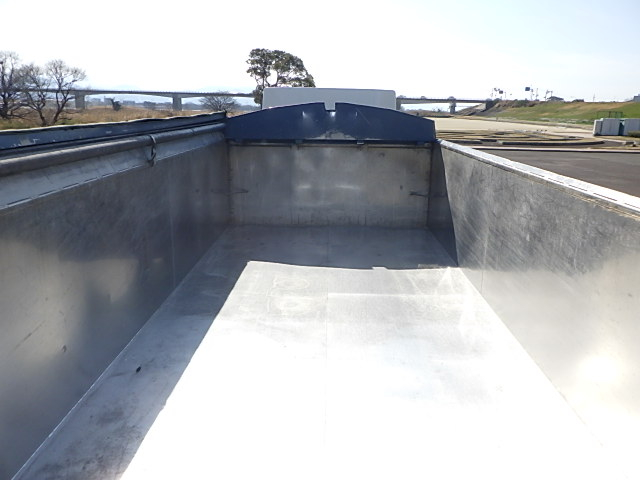 東急 平成17年式 ダンプセミトレ-ラ 検切れプレート付|中古トラックの販売・買取・査定のアイナビ