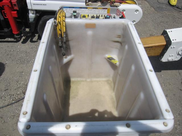 日野 特殊車両 デュトロ|中古トラックの販売・買取・査定のアイナビ