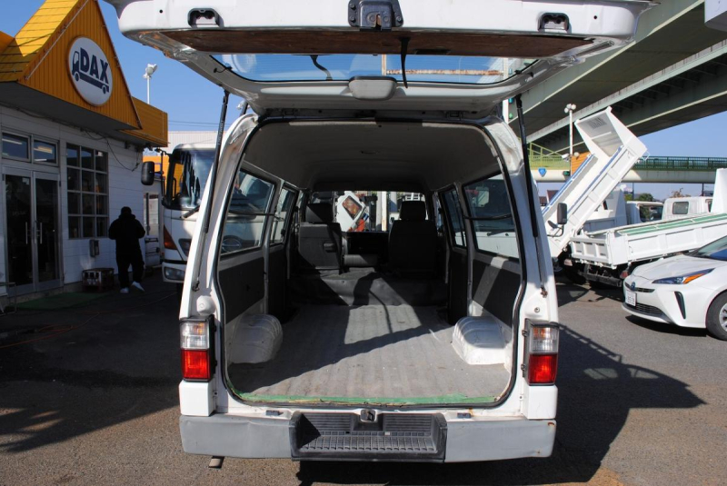 H22ボンゴブローニィバン|中古トラックの販売・買取・査定のアイナビ