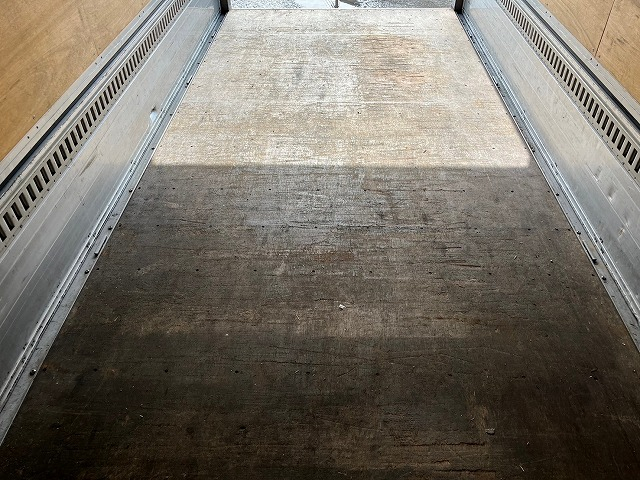 ★5Mボディ×ワイド★内高223cm★日本フルハーフ製★|中古トラックの販売・買取・査定のアイナビ