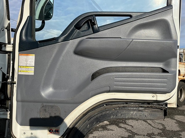 ★4ナンバー★リアヒーター★5トン限定準中型免許★Wキャブ★|中古トラックの販売・買取・査定のアイナビ