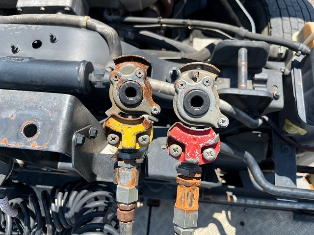 海コン緩和時11.5トン★ハイルーフ★410馬力・ターボ★標準尺|中古トラックの販売・買取・査定のアイナビ