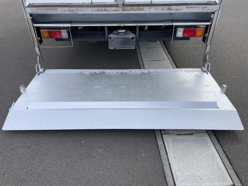 平成26年トヨエースワイドロングアルミバン垂直パワーゲート|中古トラックの販売・買取・査定のアイナビ