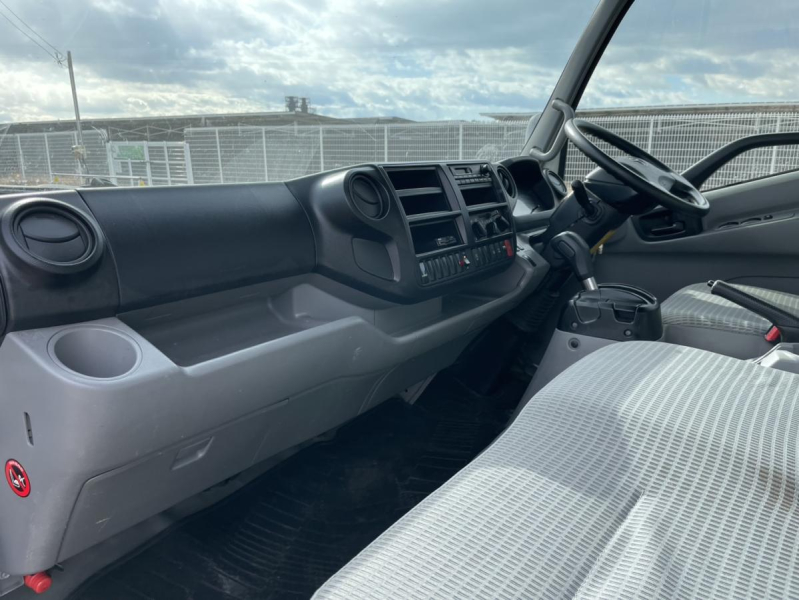 平成26年トヨエースワイドロングアルミバン垂直パワーゲート|中古トラックの販売・買取・査定のアイナビ