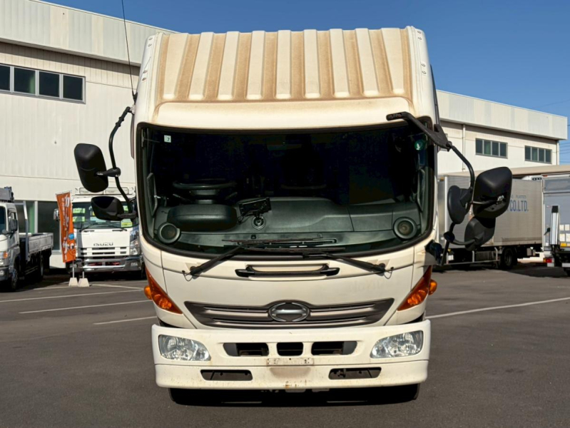 冷蔵冷凍車後輪エアサス-30℃6200標準格納PG左サイド扉|中古トラックの販売・買取・査定のアイナビ