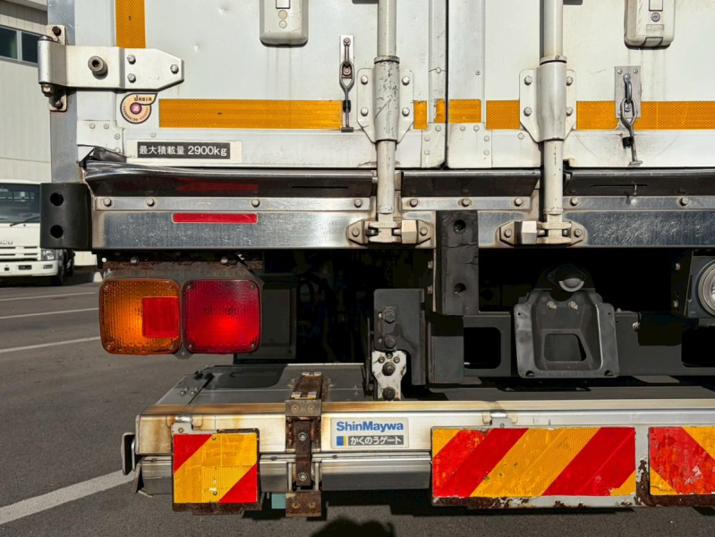 冷蔵冷凍車後輪エアサス-30℃6200標準格納PG左サイド扉|中古トラックの販売・買取・査定のアイナビ