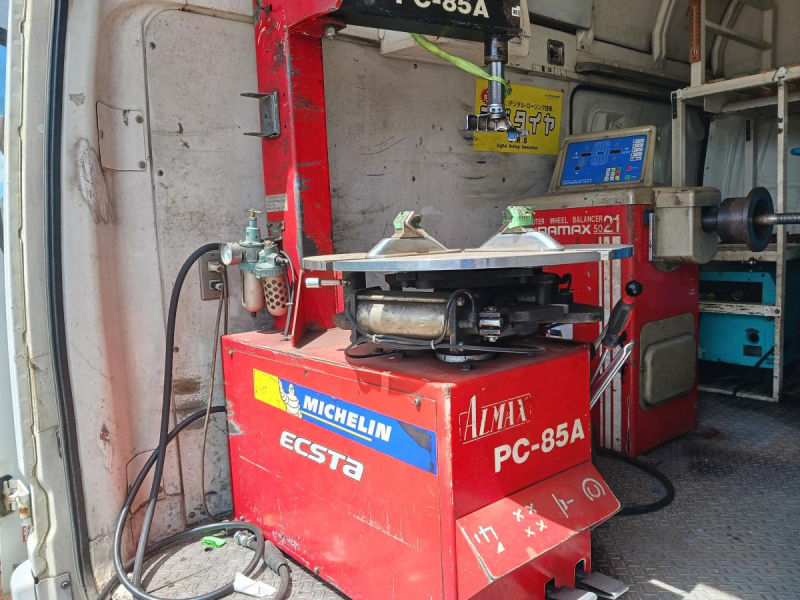 早すぎたヨーロッパスタイル、UTデザイン|中古トラックの販売・買取・査定のアイナビ