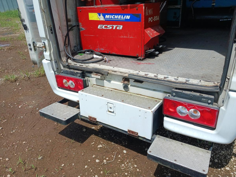 早すぎたヨーロッパスタイル、UTデザイン|中古トラックの販売・買取・査定のアイナビ