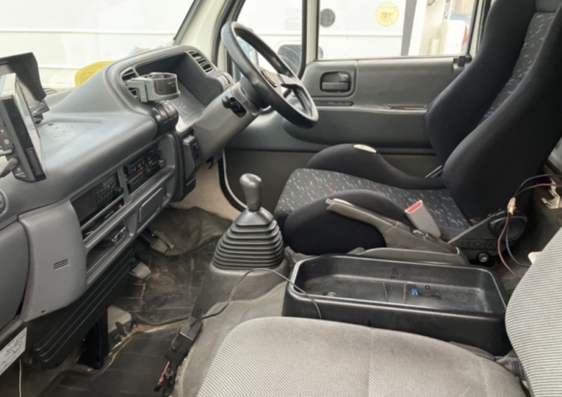 早すぎたヨーロッパスタイル、UTデザイン|中古トラックの販売・買取・査定のアイナビ