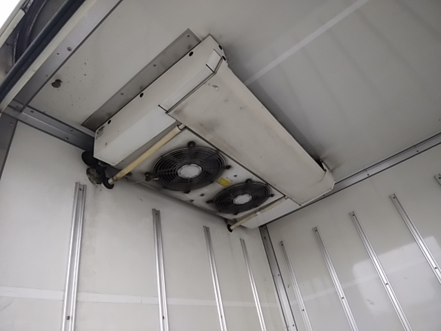 2tクラス冷凍サイドドア付|中古トラックの販売・買取・査定のアイナビ