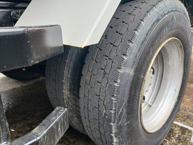 車検付き即戦力アームロール|中古トラックの販売・買取・査定のアイナビ