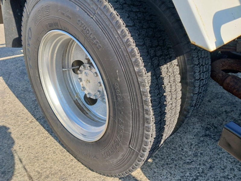 車検付距離少ない4tアームロール即戦力|中古トラックの販売・買取・査定のアイナビ