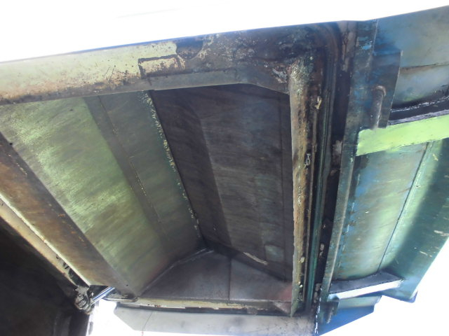 2T パッカー車 回転式 ダンプ式 塵芥車 新明和5.1立米|中古トラックの販売・買取・査定のアイナビ