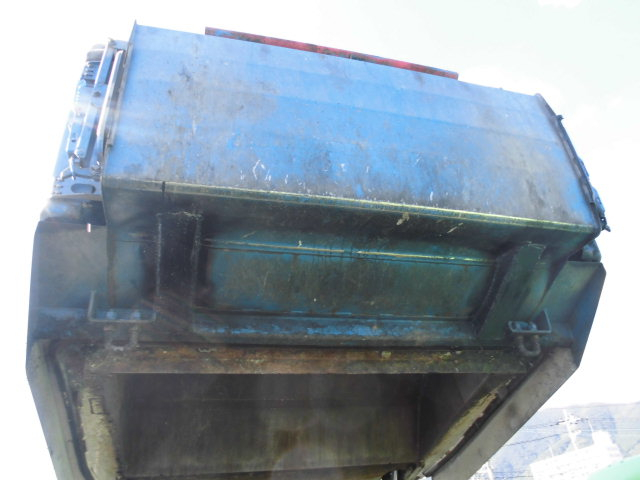 2T パッカー車 回転式 ダンプ式 塵芥車 新明和5.1立米|中古トラックの販売・買取・査定のアイナビ