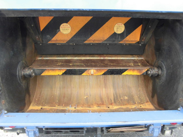 2T パッカー車 回転式 ダンプ式 塵芥車 清掃車|中古トラックの販売・買取・査定のアイナビ