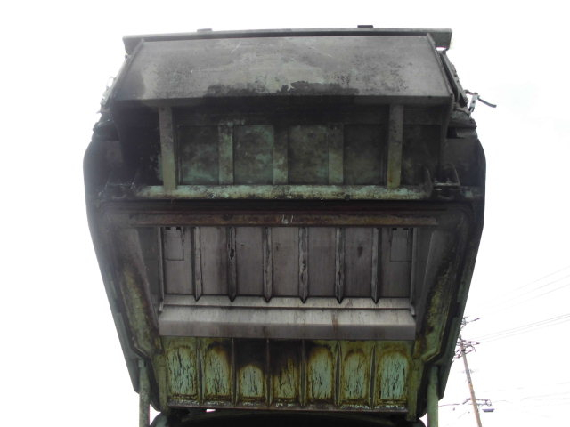 4T パッカー車 プレス式 塵芥車 積載量1.9T 8立米サイズ|中古トラックの販売・買取・査定のアイナビ