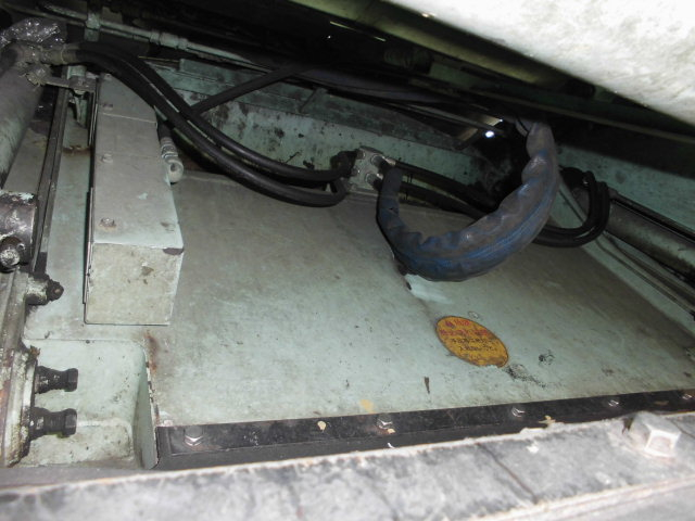 4T パッカー車 プレス式 塵芥車 積載量1.9T 8立米サイズ|中古トラックの販売・買取・査定のアイナビ