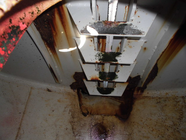 2700Lバキュームカー2.7T糞尿車モリタエコノス衛生車箱付|中古トラックの販売・買取・査定のアイナビ