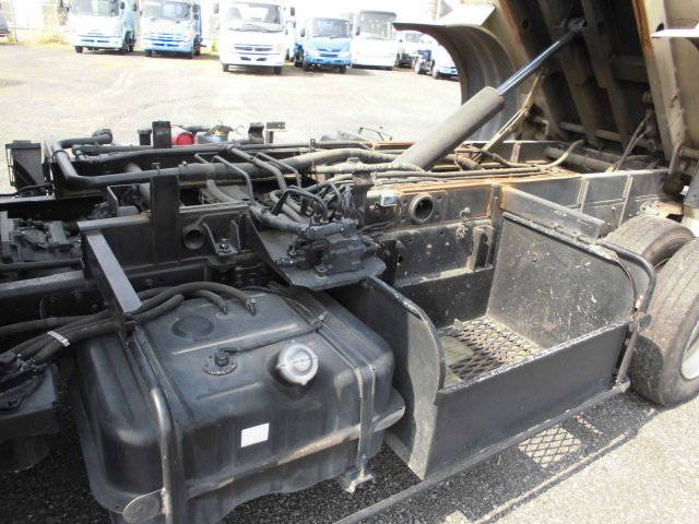 4T パッカー車 回転式 ダンプ式 塵芥車 ごみ収集車|中古トラックの販売・買取・査定のアイナビ