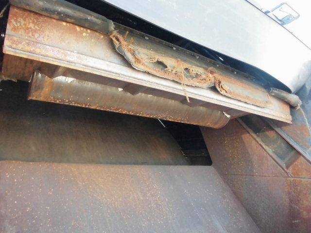 4Tパッカー車8.5立米プレス式塵芥車押出式連続動作|中古トラックの販売・買取・査定のアイナビ