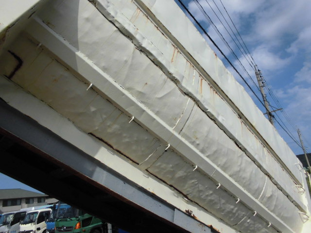 22tアームロール 新明和 2デフ 箱付き 脱着コンテナ専用車|中古トラックの販売・買取・査定のアイナビ