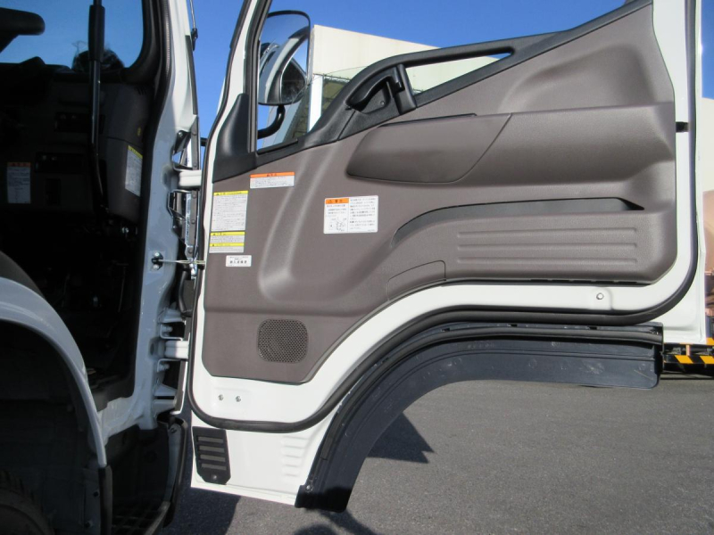 新型現行車　キャンター　土砂禁深ダンプ　車両総重量4985Kg|中古トラックの販売・買取・査定のアイナビ