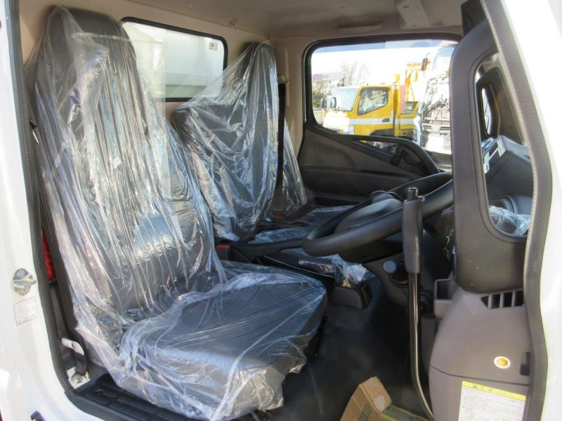新型現行車　キャンター　土砂禁深ダンプ　車両総重量4985Kg|中古トラックの販売・買取・査定のアイナビ