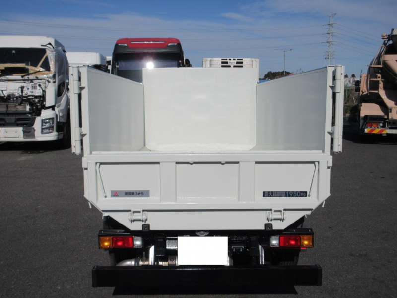土砂禁深ダンプ　5トン未満　キャンター　!!|中古トラックの販売・買取・査定のアイナビ