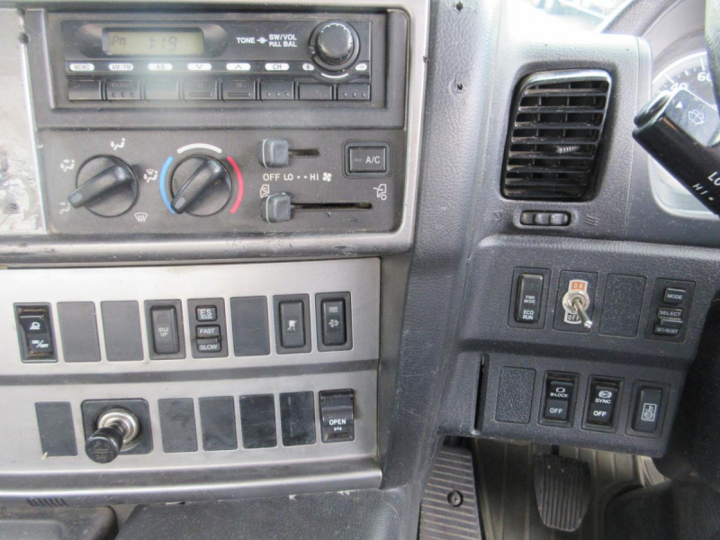 カヤバ製 ドラム8.7m3車検付 2デフ コンクリートミキサー|中古トラックの販売・買取・査定のアイナビ