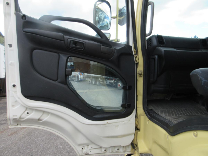 カヤバ製 ドラム8.7m3車検付 2デフ コンクリートミキサー|中古トラックの販売・買取・査定のアイナビ