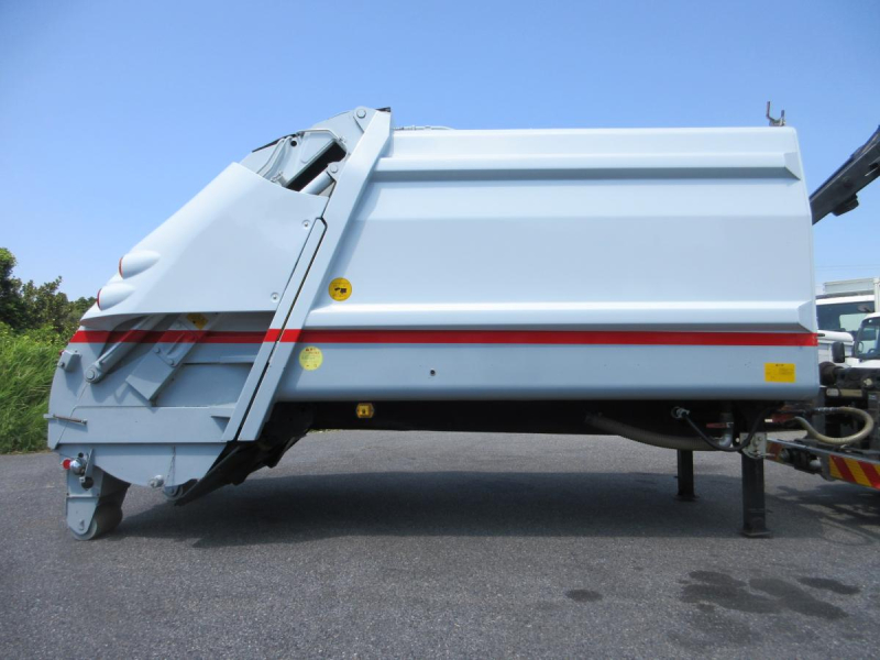 脱着装置付コンテナ専用車 プレスコンテナ フジマイティ―製|中古トラックの販売・買取・査定のアイナビ