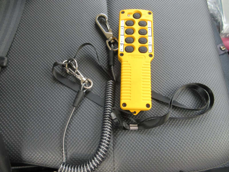 極東製 フックロール 脱着装置付コンテナ専用車 !!|中古トラックの販売・買取・査定のアイナビ