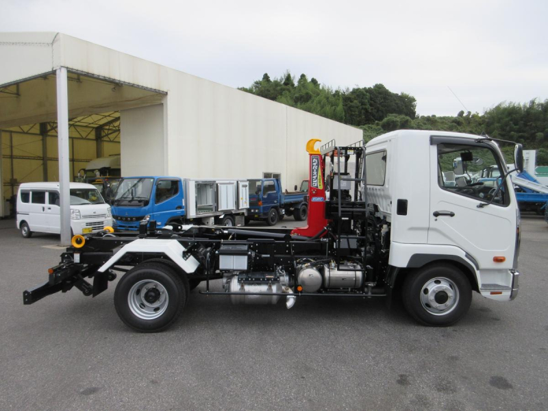 極東製 脱着装置付コンテナ専用車 フックロール !!|中古トラックの販売・買取・査定のアイナビ