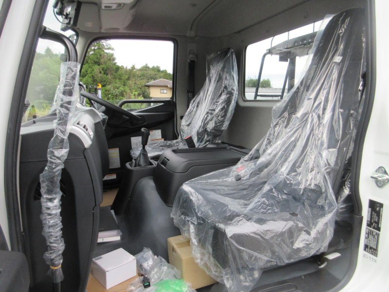 極東製 脱着装置付コンテナ専用車 フックロール !!|中古トラックの販売・買取・査定のアイナビ