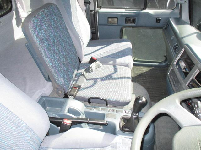 UDトラックス 平ボディ コンドル|中古トラックの販売・買取・査定のアイナビ