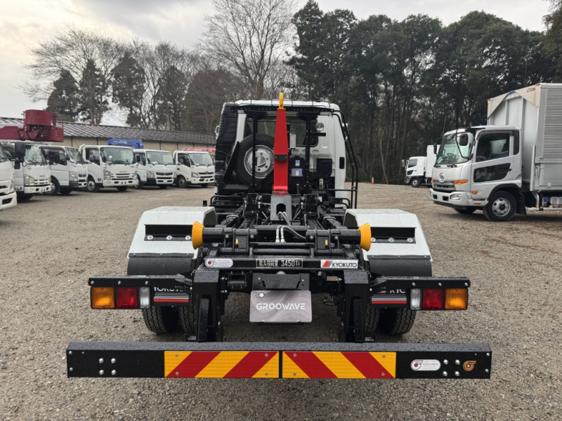 フックロール極東開発JM04-55-Dラジコン未使用車|中古トラックの販売・買取・査定のアイナビ