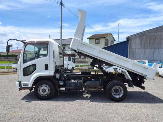 いすゞフォワード 4トンダンプ 三方開き 新明和製 4tダンプ|中古トラックの販売・買取・査定のアイナビ