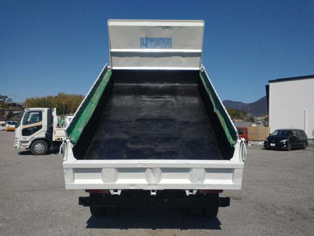 いすゞフォワード 4トンダンプ 後期型 コボレーン 中間ピン|中古トラックの販売・買取・査定のアイナビ