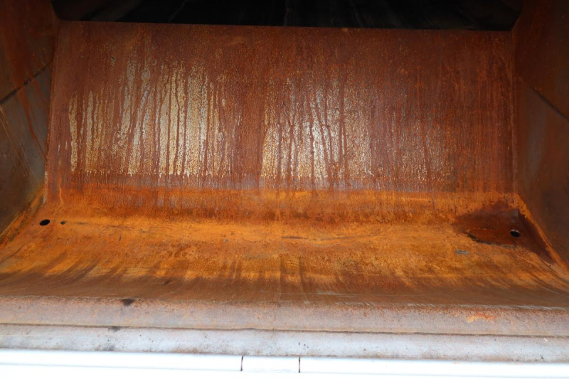 プレス式パッカー車 新明和製8.2立米 積載1600kg|中古トラックの販売・買取・査定のアイナビ