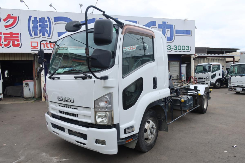 ベッド付 新明和製アームロール積載3750kg 240馬力|中古トラックの販売・買取・査定のアイナビ